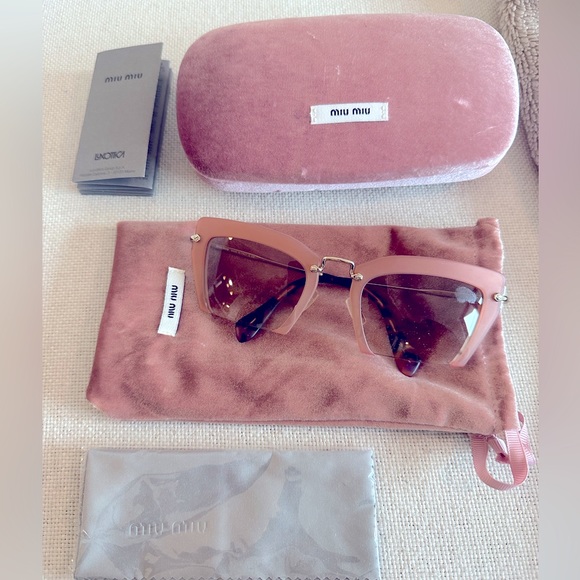 Authentic Miu Miu Sunglasses - Picture 6 of 8